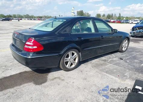 2005 Mercedes-Benz E 500 z USA, uszkodzony, nr VIN WDBUF70J25A756172